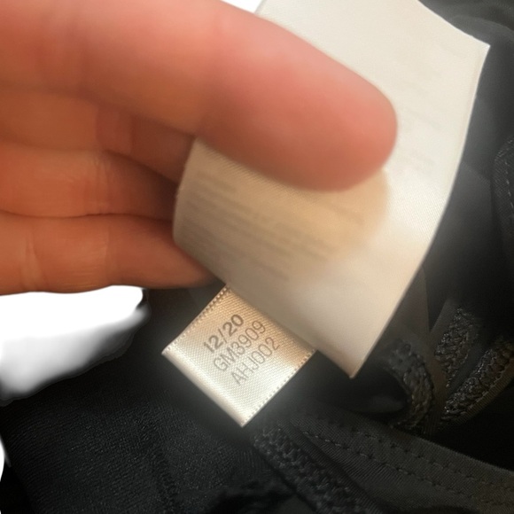 Adidas primeblue classic black and white sport one piece swimsuit - Picture 9 of 9